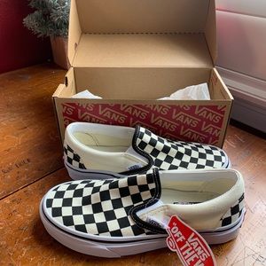 BRAND NEW WITH TAGS Checkered Vans